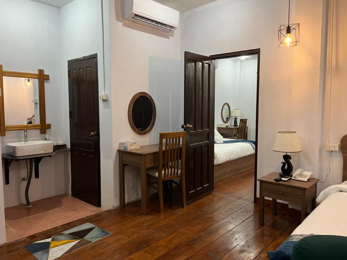 Jasmine Garden Resort Vang Vieng Esterno foto