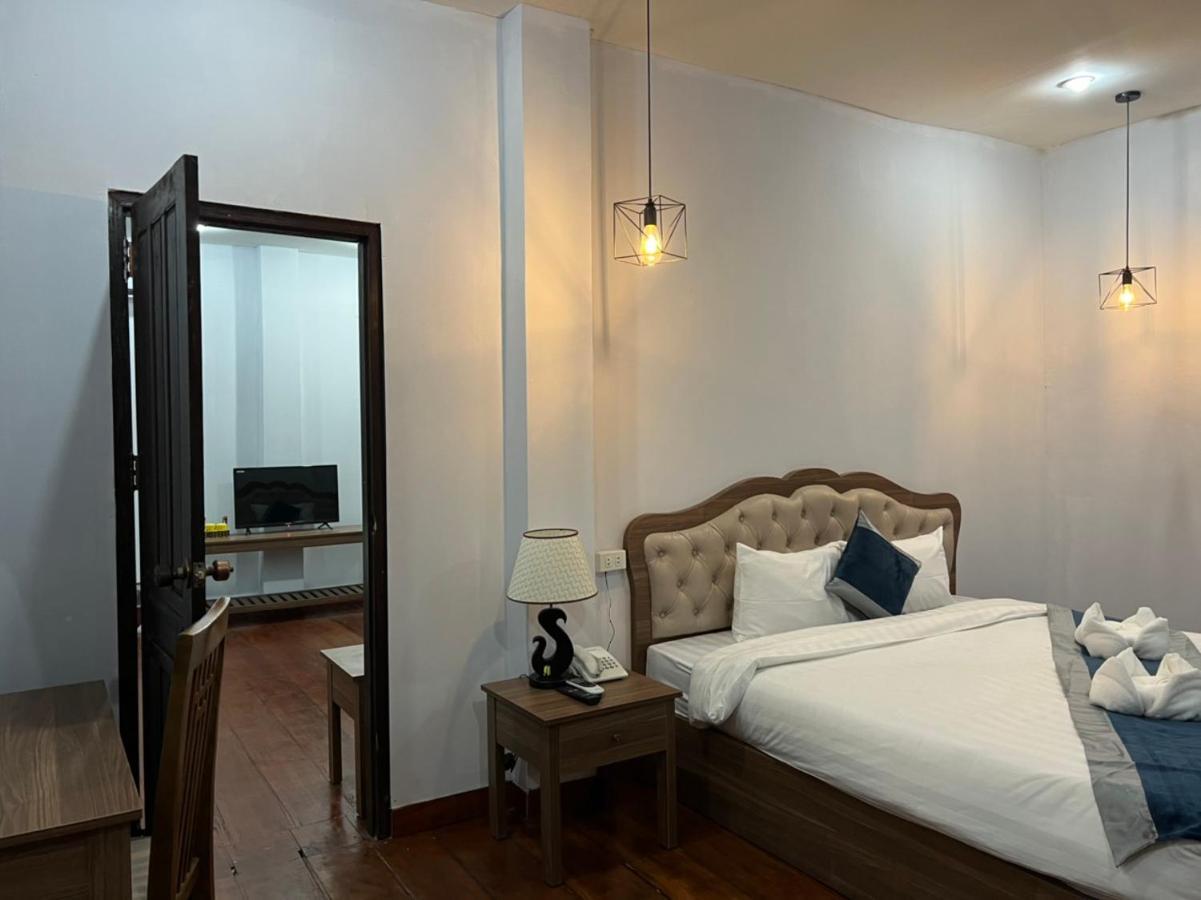 Jasmine Garden Resort Vang Vieng Esterno foto