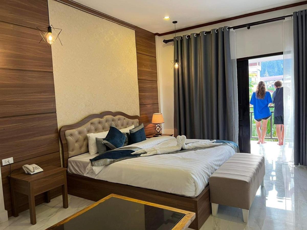 Jasmine Garden Resort Vang Vieng Esterno foto